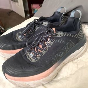 2 pairs womens bondi 6 hokas size 8/12